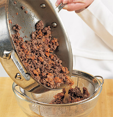 How To Drain Grease From Pan: Easy Tips for a Cleaner Kitchen