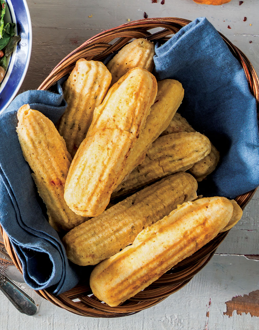 Chili-Onion Cornsticks Recipe