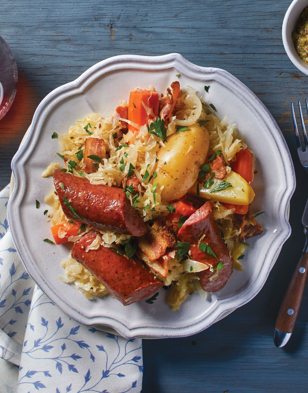 Choucroute Garnie with smoked sausage Recipe