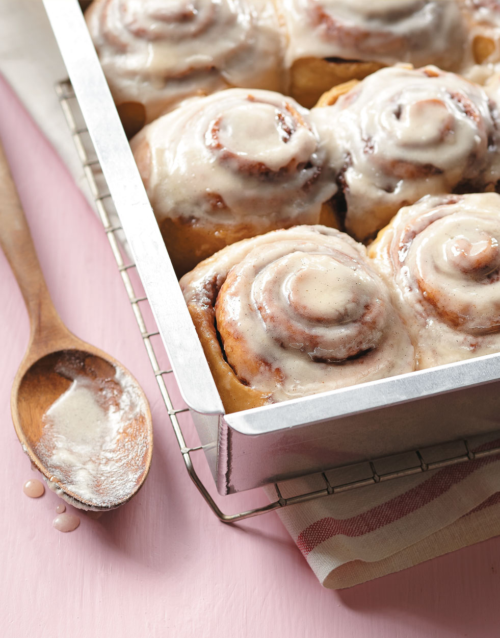 Classic Homemade Cinnamon Rolls Recipe