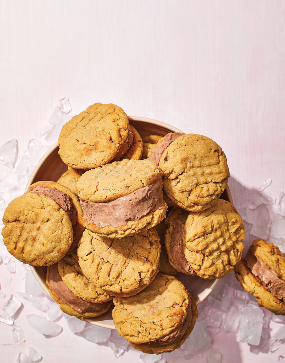 No Churn Peanut Butter & Chocolate Ice Cream Sandwiches Recipe
