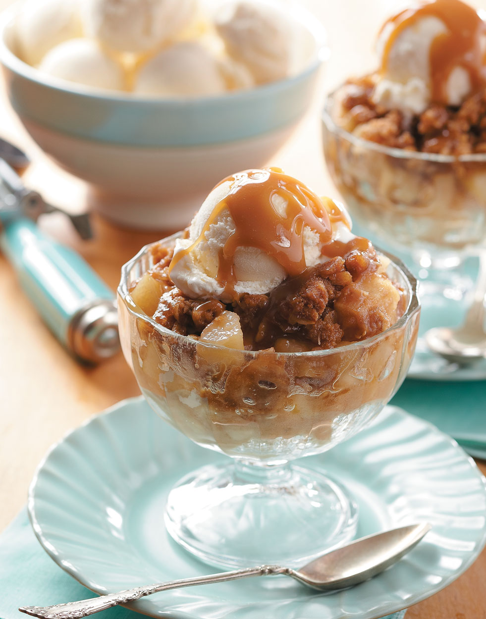 Pear Crisp with Caramel Sauce Recipe