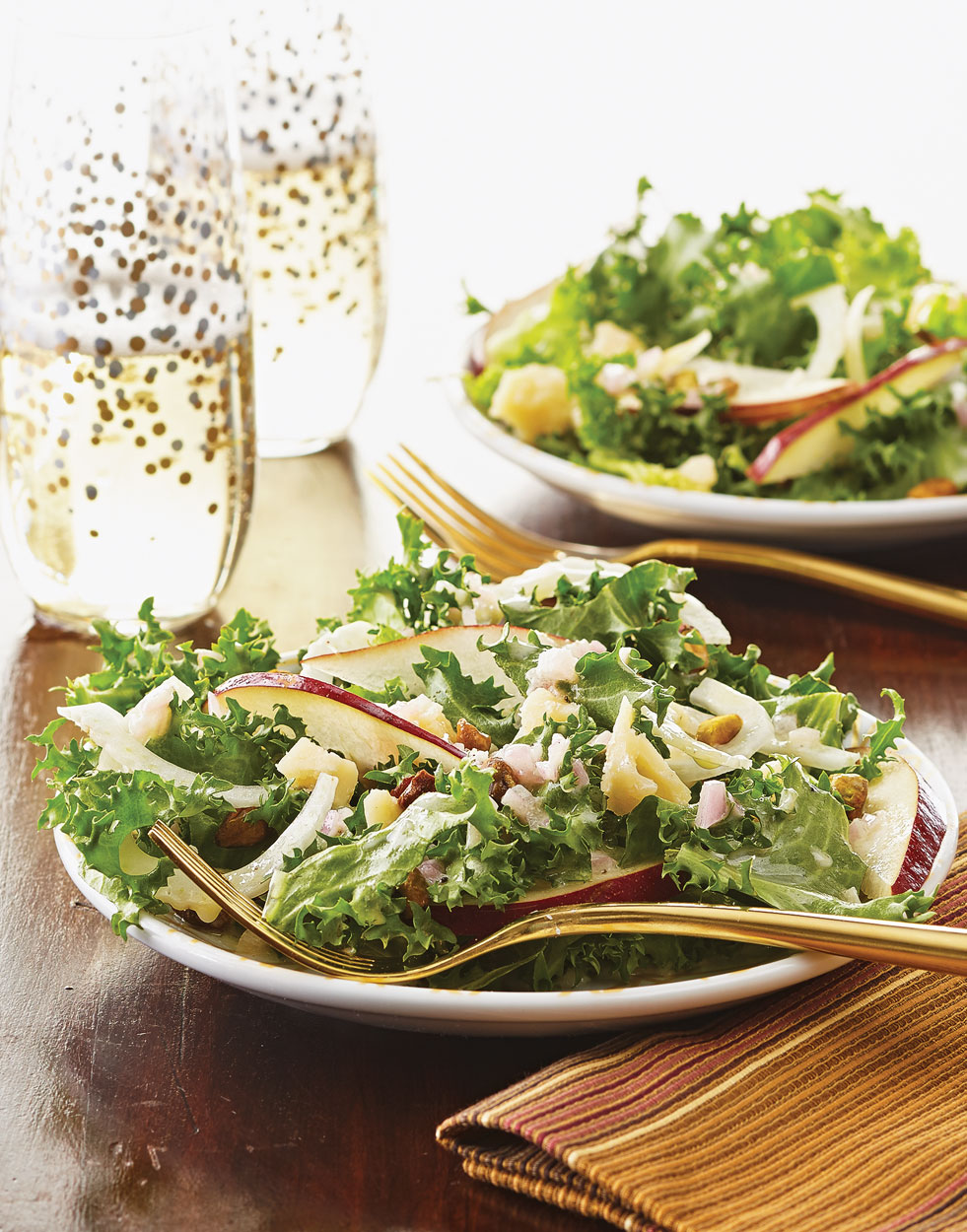 Pear & Curly Endive Salad with Fennel & Pistachios Recipe