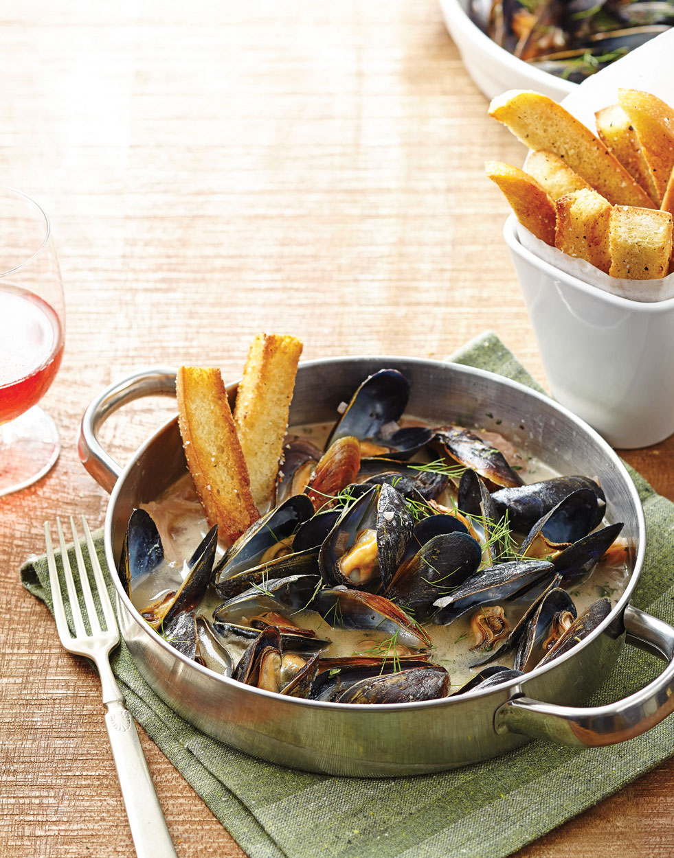 Rosé Wine-Steamed Mussels Recipe
